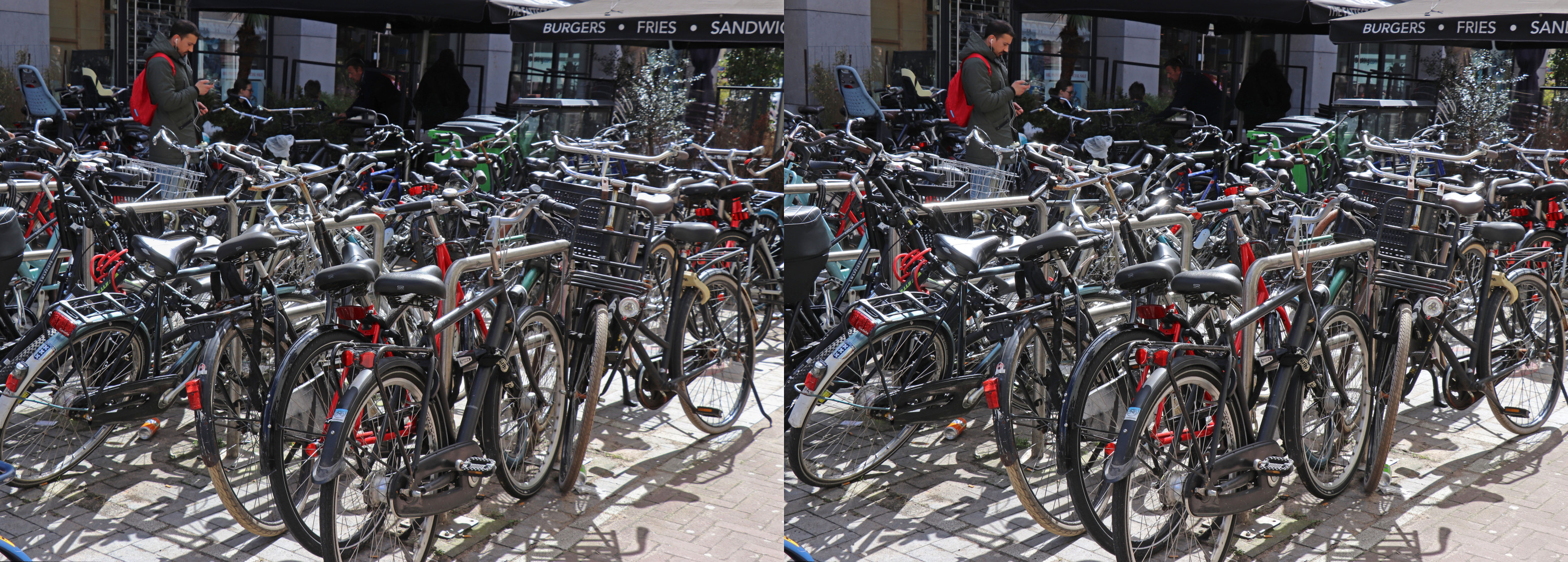 Les vélos s'entassent partout