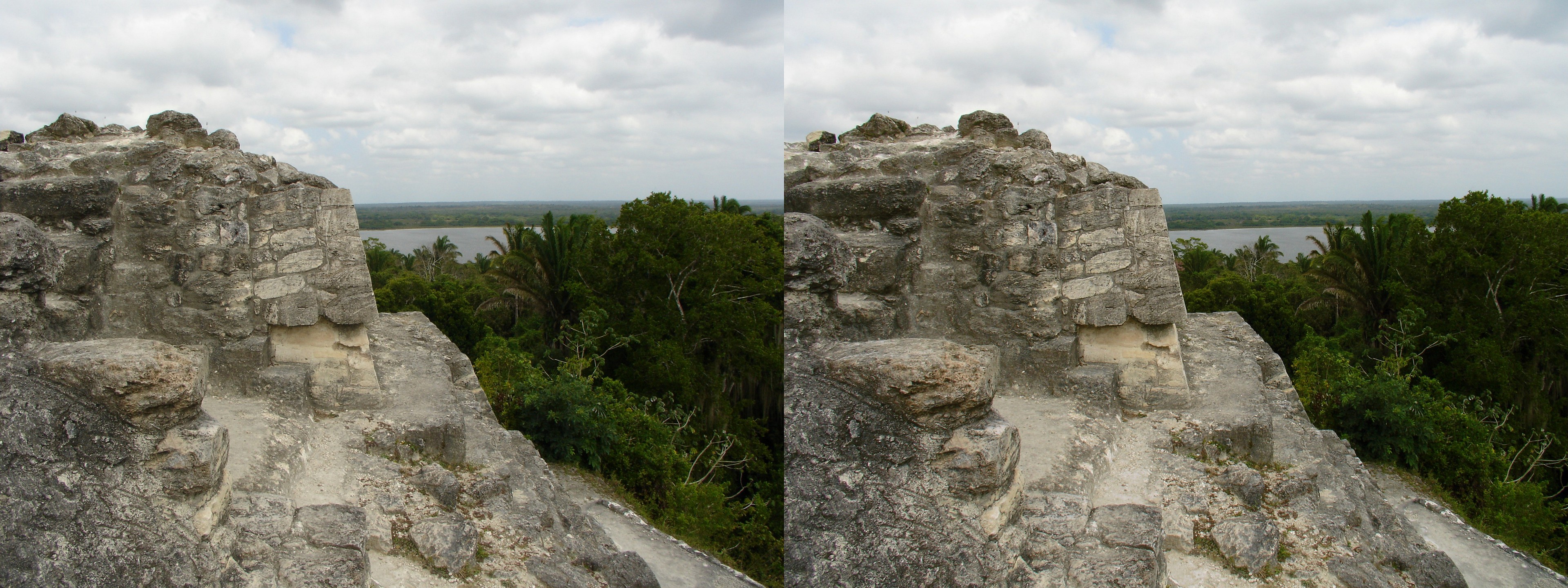 Site archéologique de Lamanai, sommet de la grande pyramide