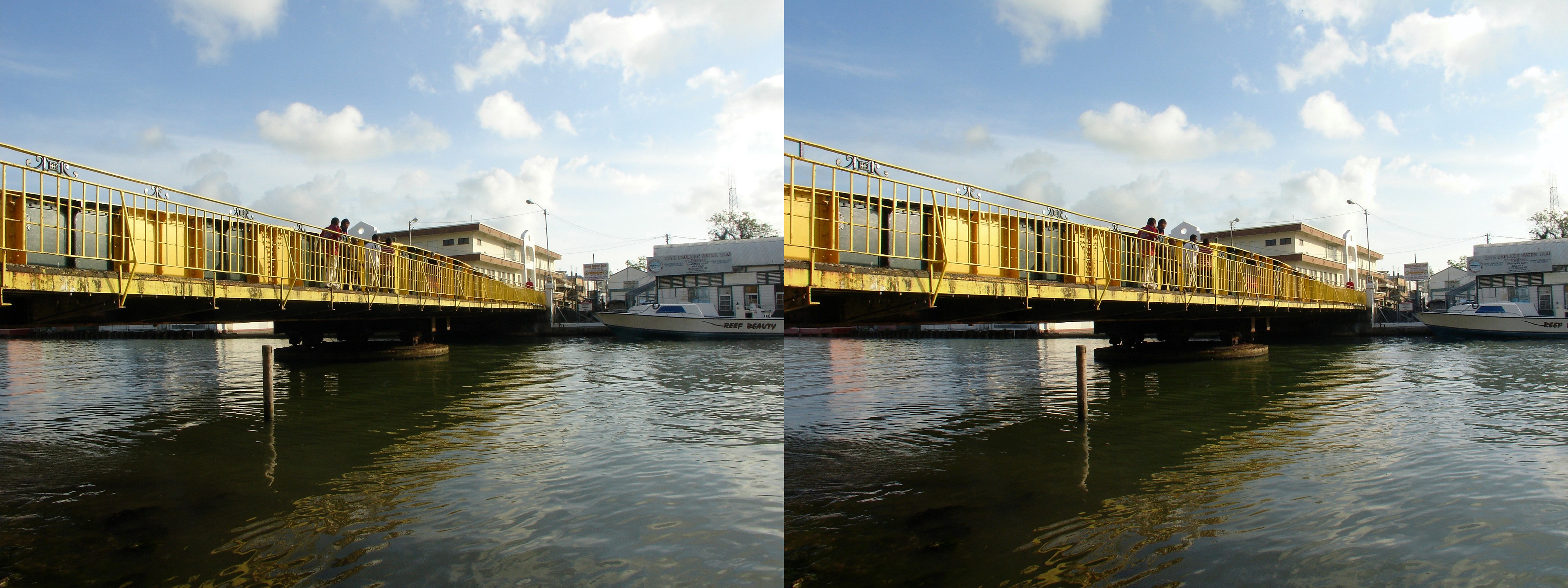 Le pont mobile Swing Bridge sur la Haulover Creek