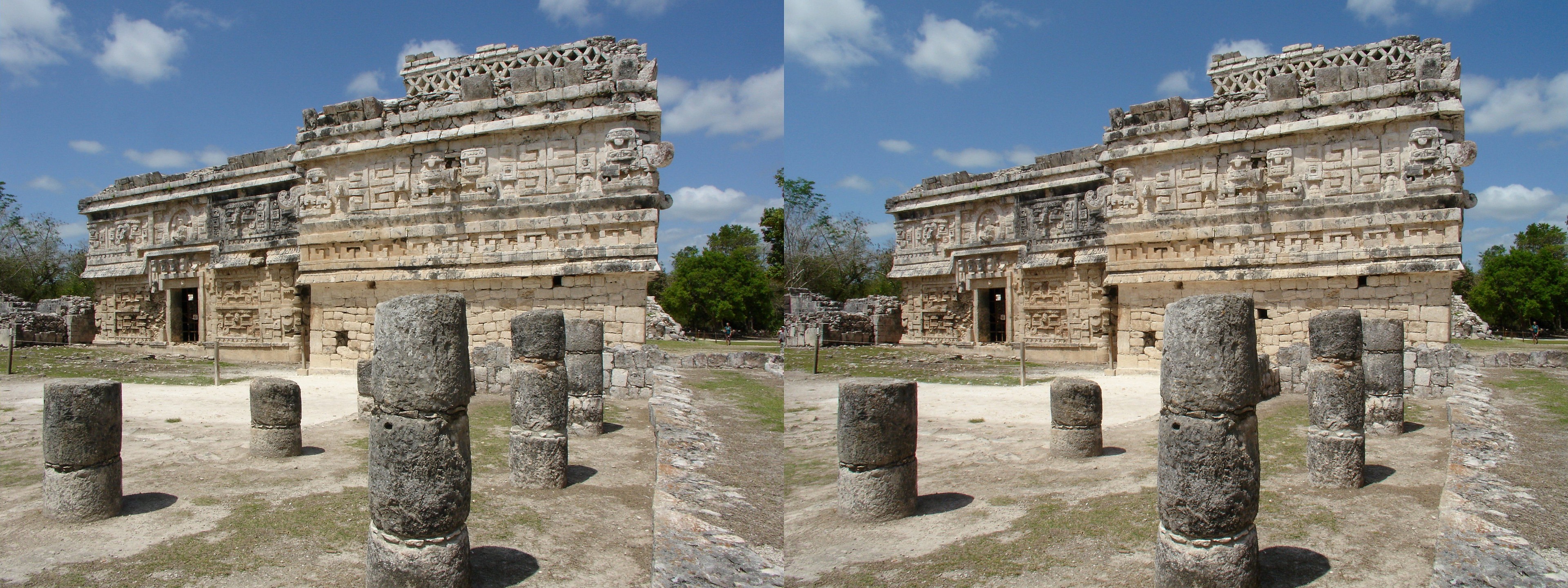 Temple à la façade sculptée