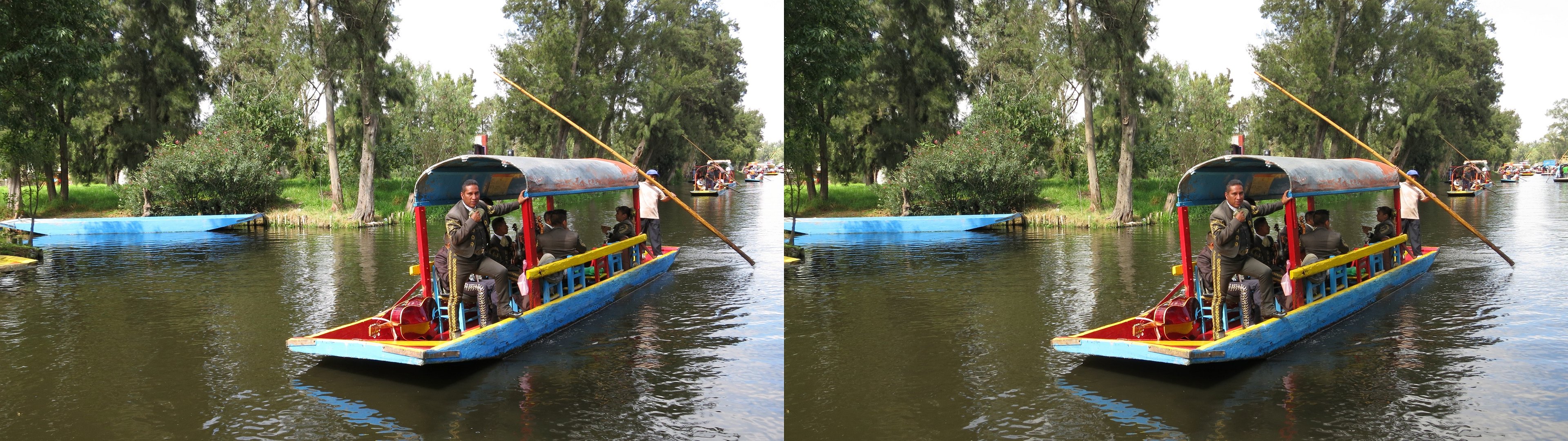 Xochimilco, trajinera de mariachis