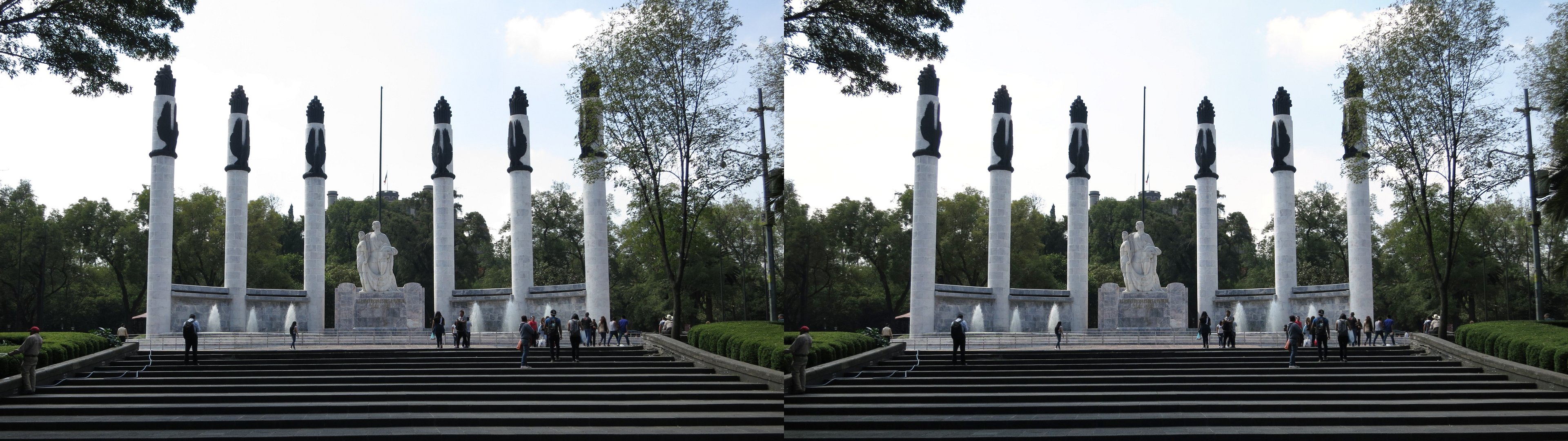 Bosque de Chapultepec, Altar a la Patrie, monument aux Niños Héroes
