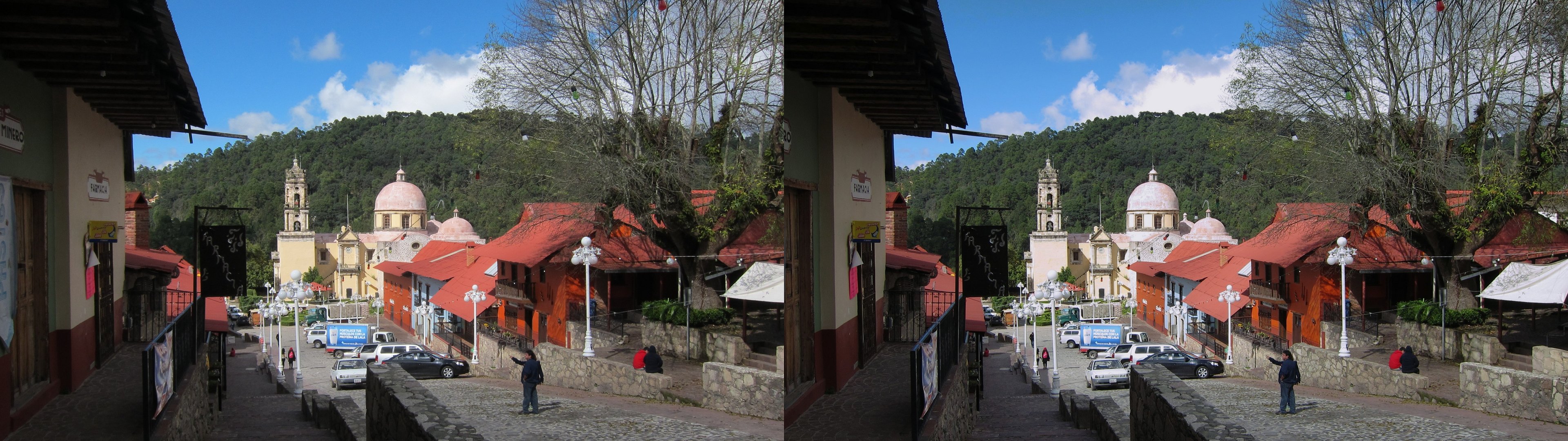 Place centrale et l'église de la Purisima Concepción