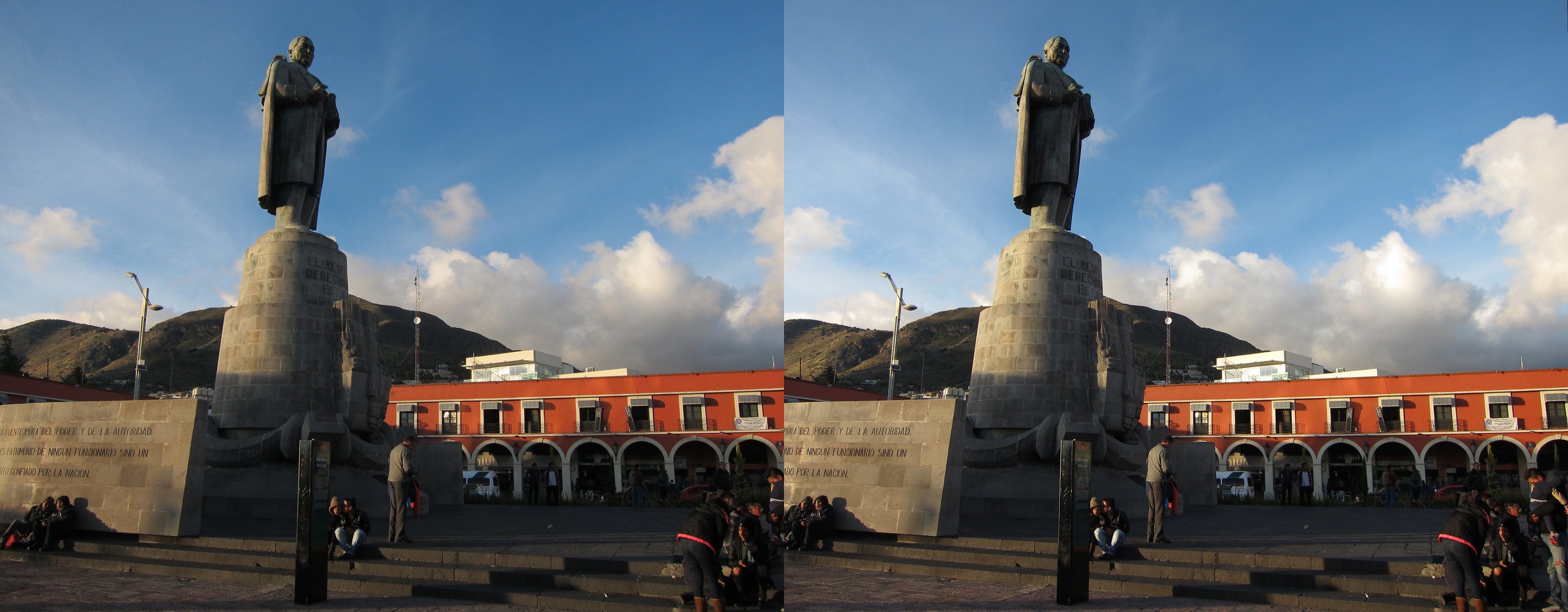 Plaza Juárez, monument à Benito Juárez