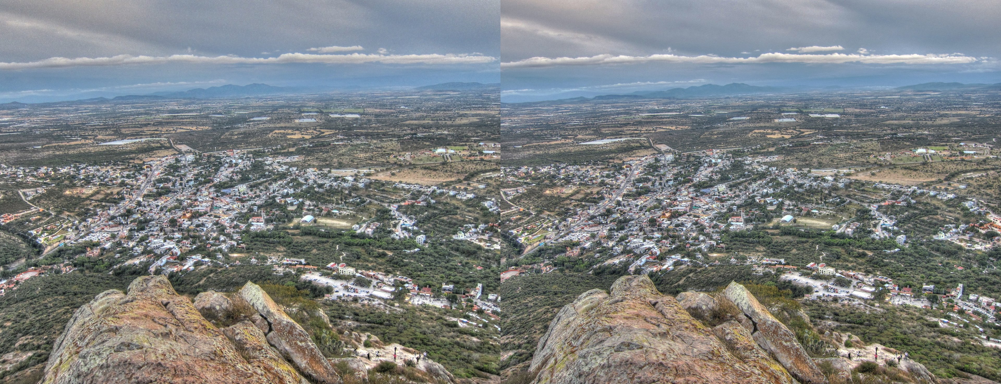 Vue sur le village depuis la Peña de Bernal