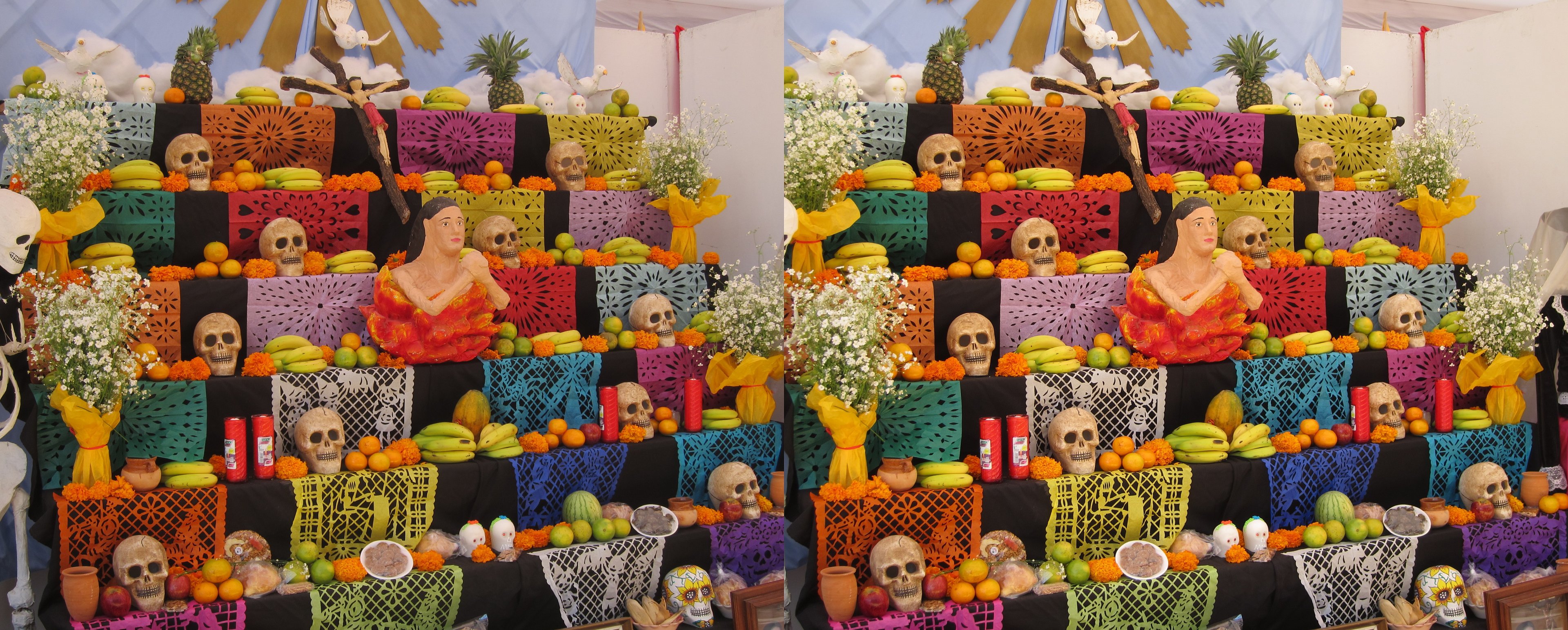Autels de la fête des morts place de la Constitución
