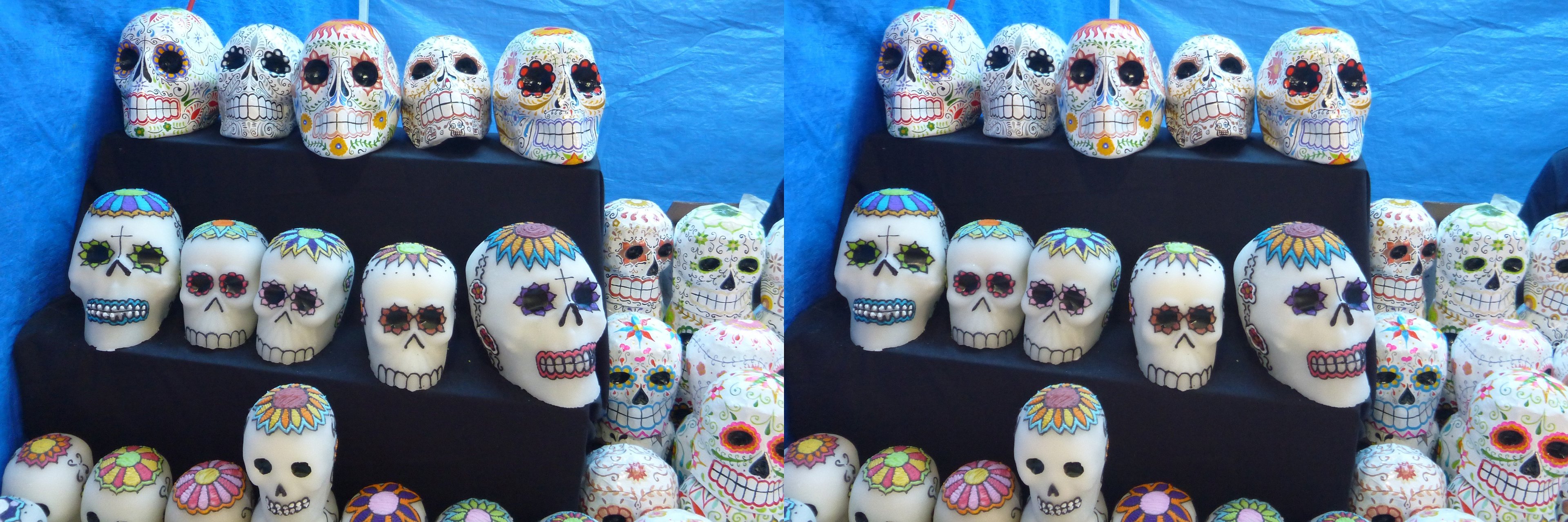 Stands d'articles de la fête des morts, place Jardín Guerrero