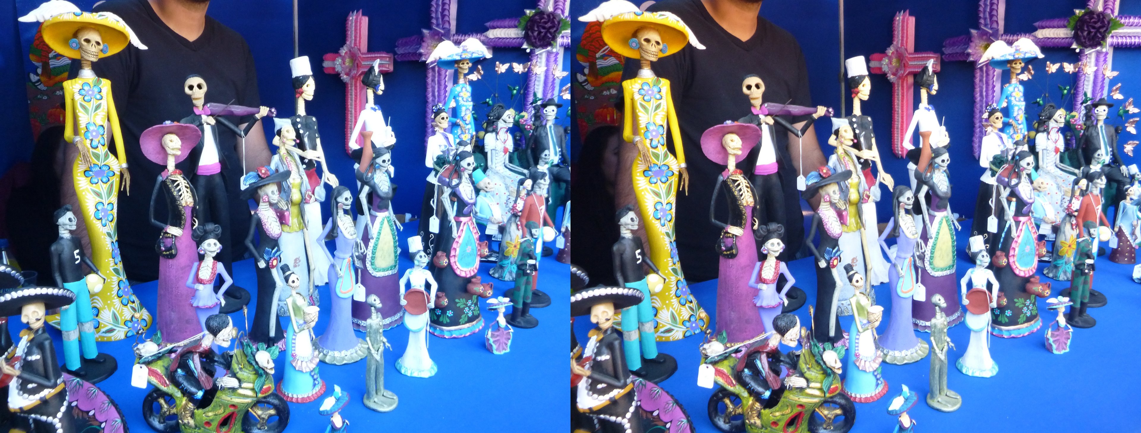 Stands d'articles de la fête des morts, place Jardín Guerrero