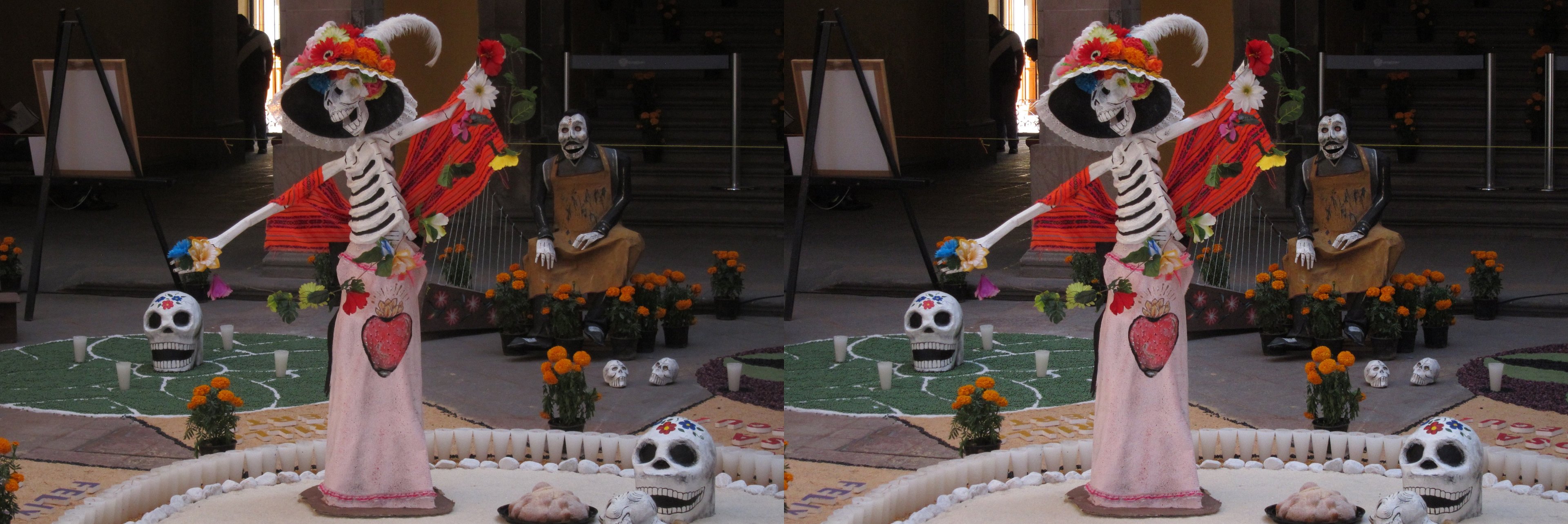 Décoration de la fête des morts dans le hall de l'ancien Palacio Municipal