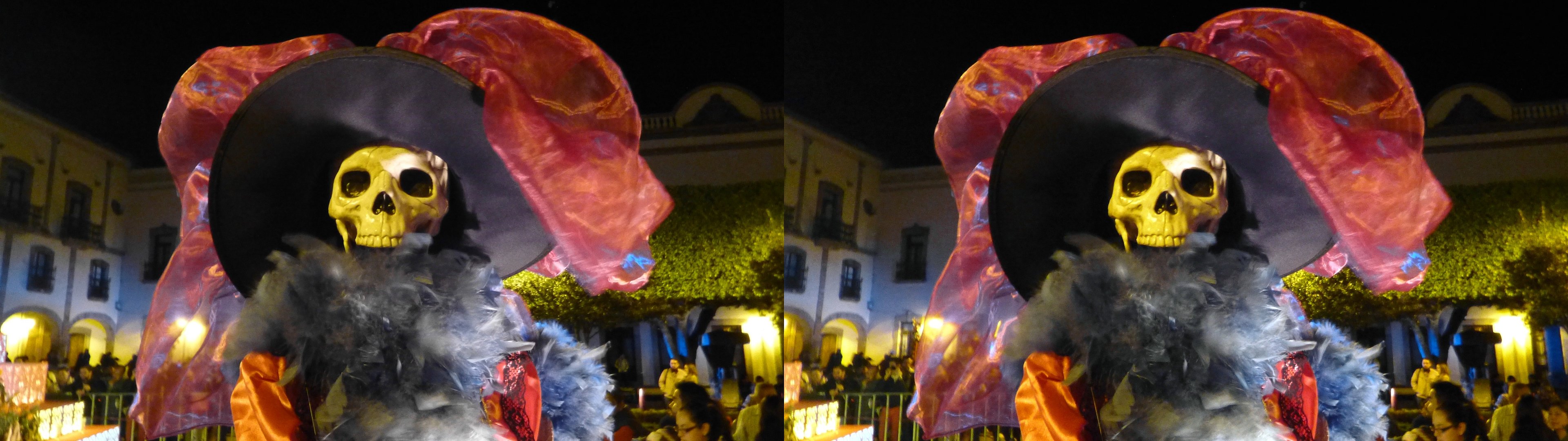 Grande Catrina bien habillée, Plaza de Armas