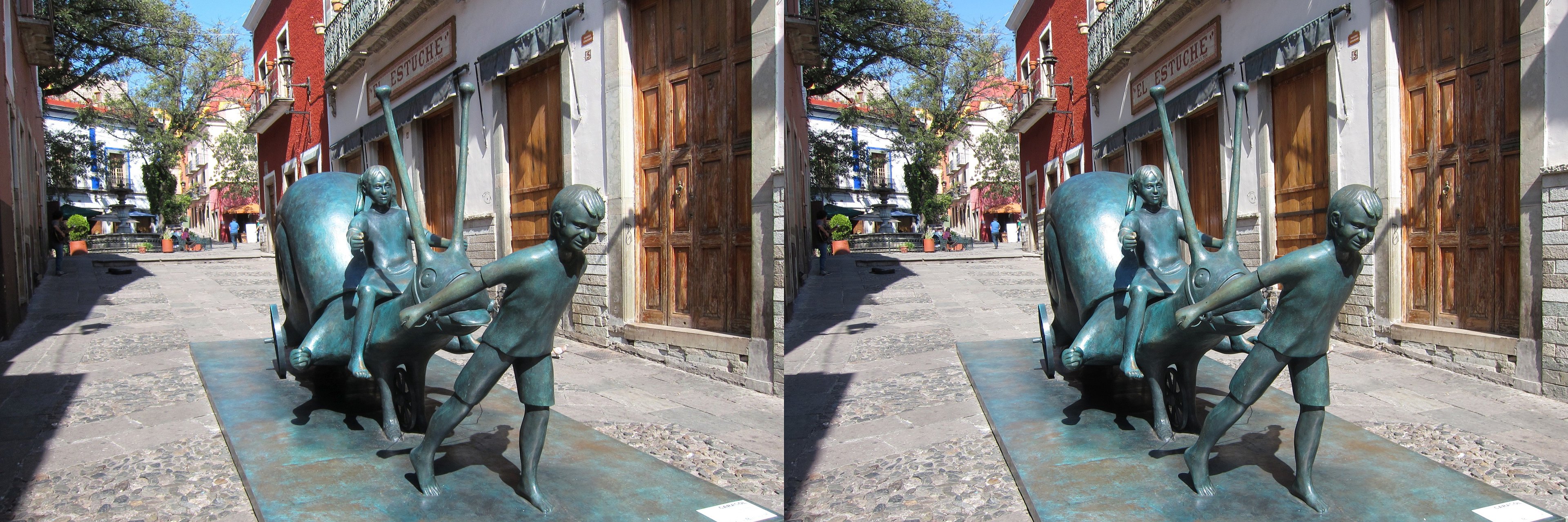 Sculpture dans le Callejón de la Libertad
