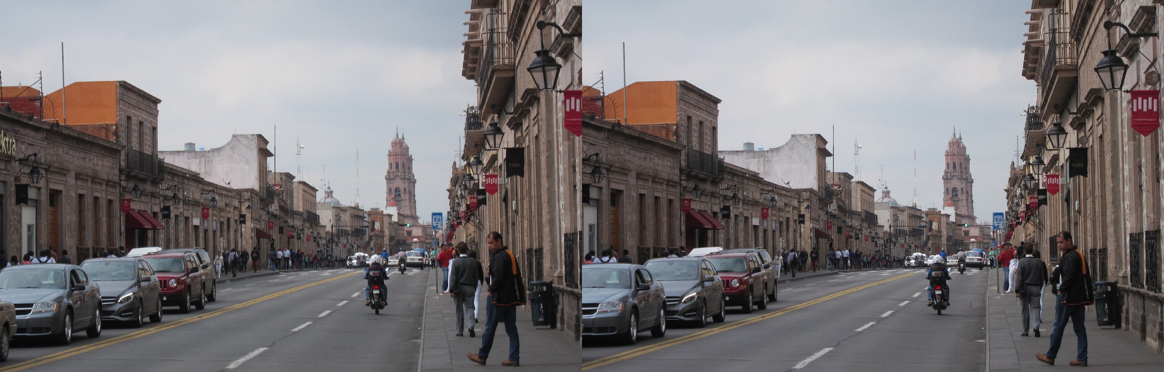 Avenue Francisco Madero, la cathédrale dans le fond