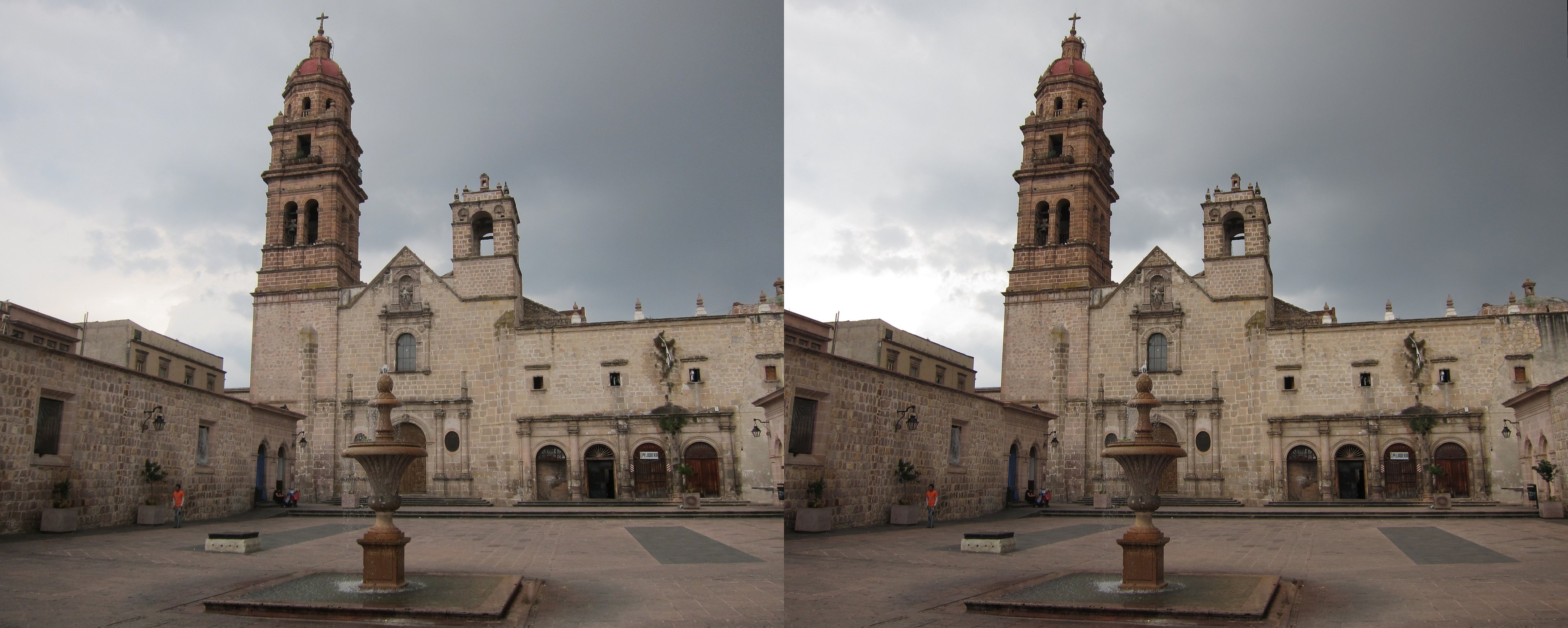 Plaza San Augustin et église San Augustin