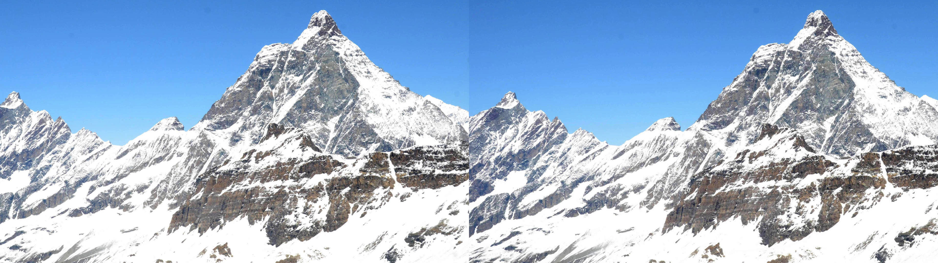 Le Cervin versant italien, au fond à gauche, la dent d'Hérens