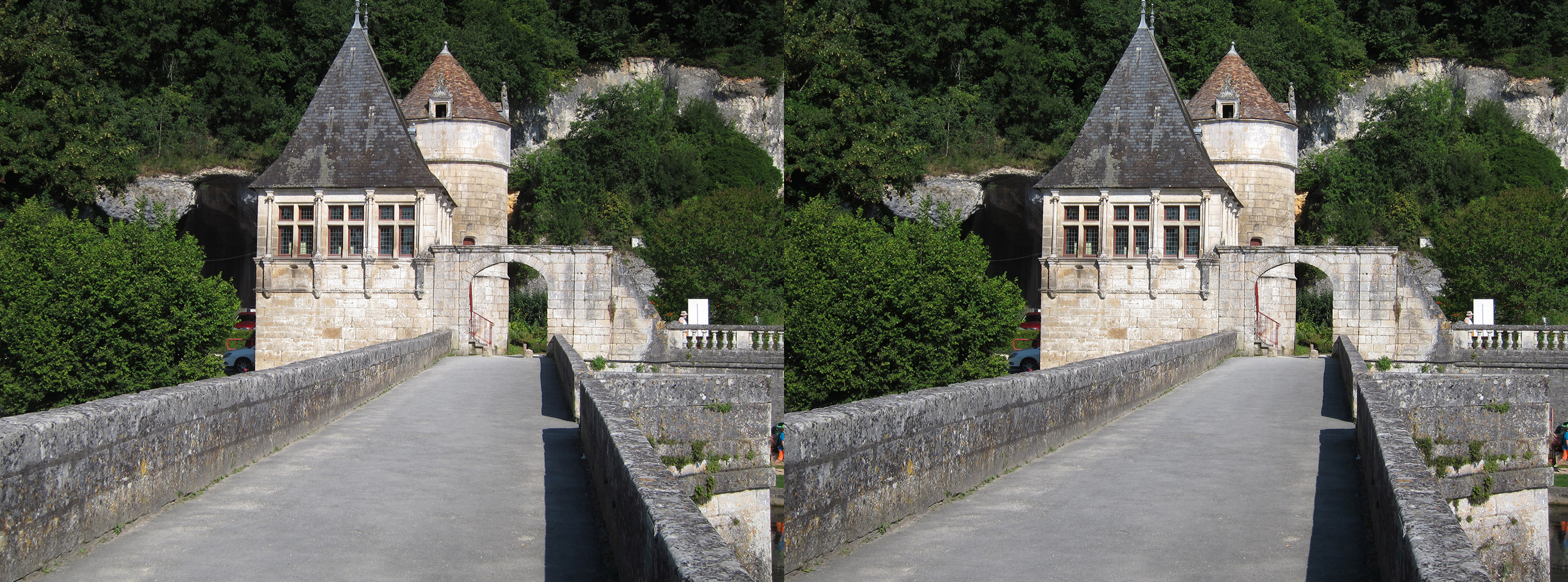 Pavillon Renaissance, tour ronde
