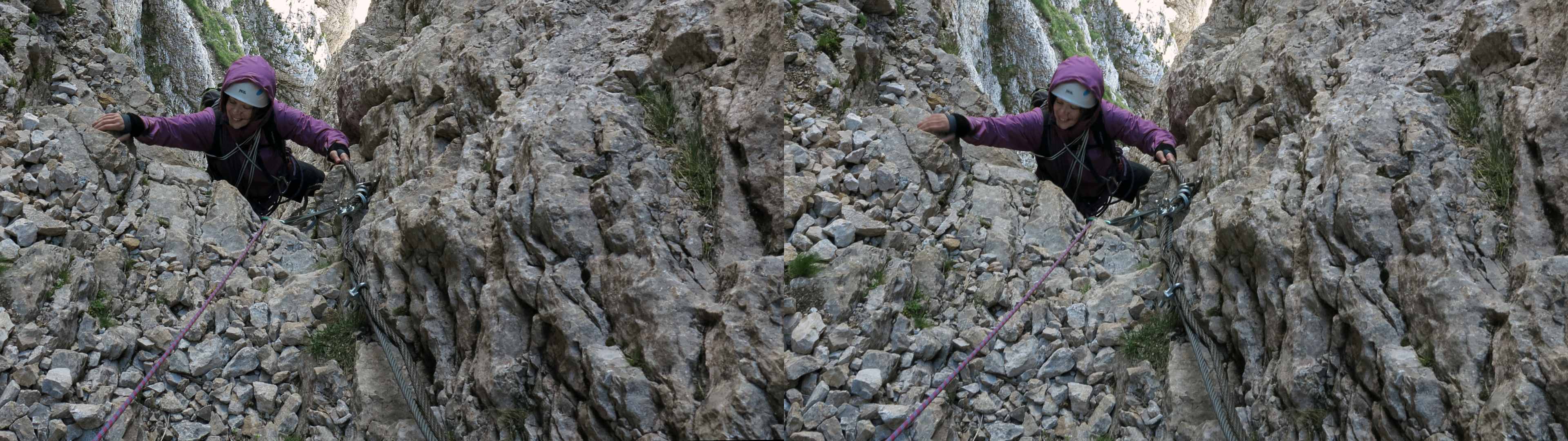 Stéphanie Vivo escaladant la cheminée finale.