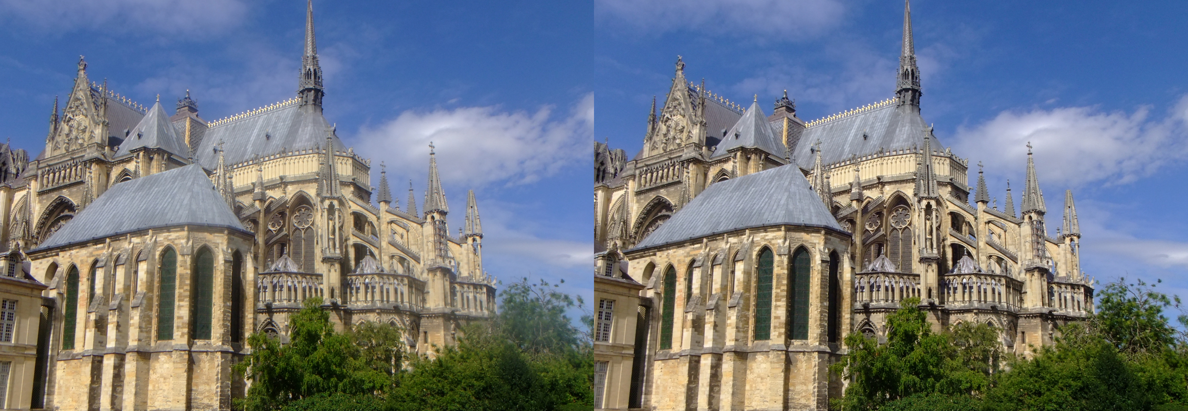 Cathédrale N-D - Chapelle de l'archeveché devant le chevet