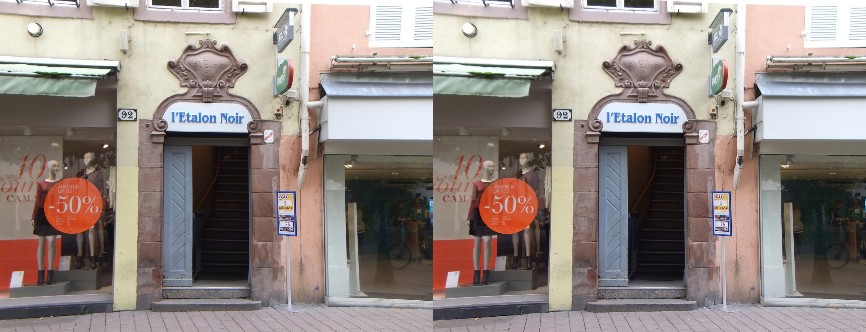 Boutiques sur la place de la République