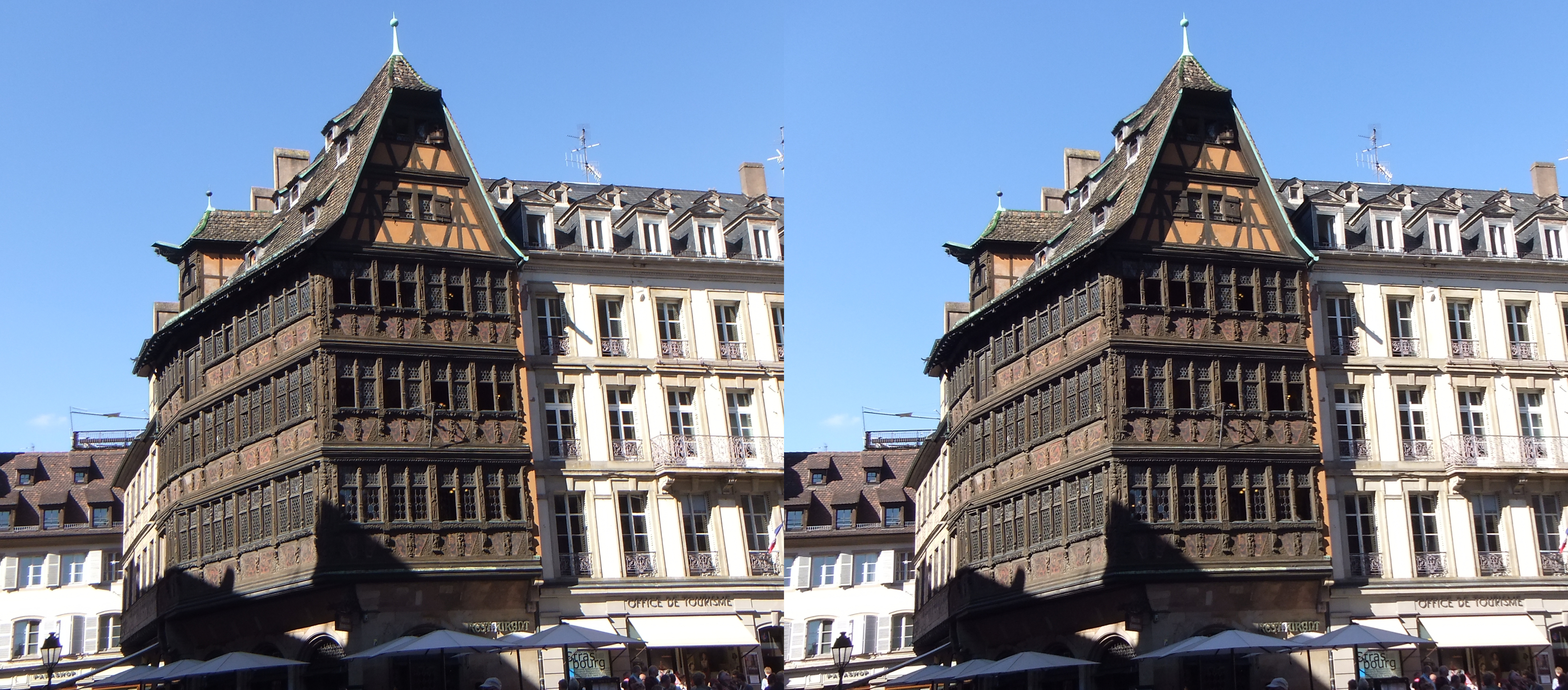 Autre vue de la maison Kammerzell et l'Office de tourisme
