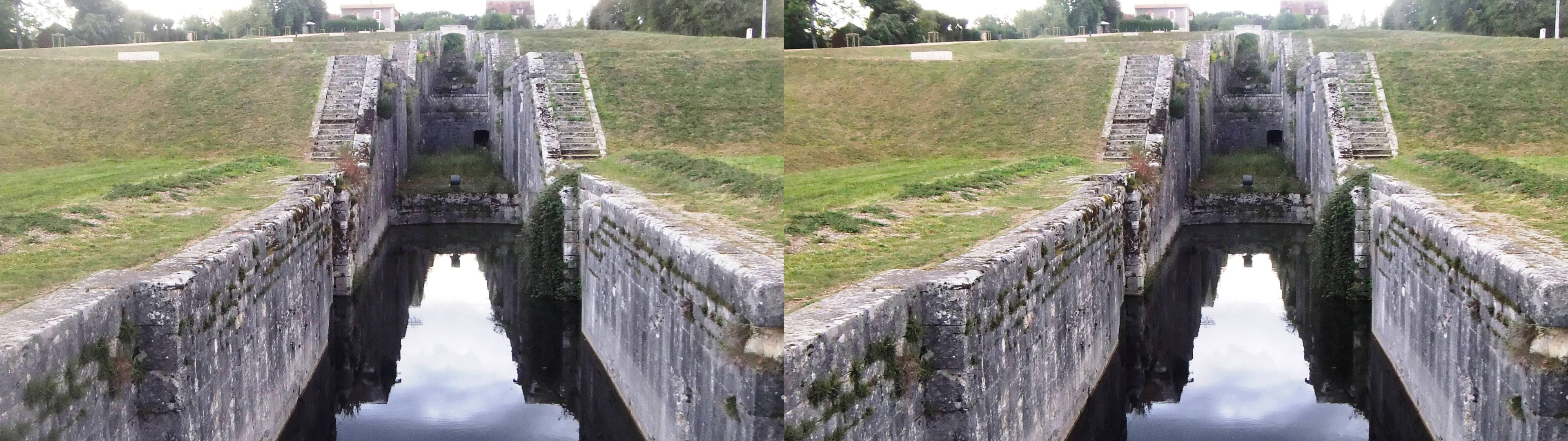 Anciennes écluses avant le pont -canal