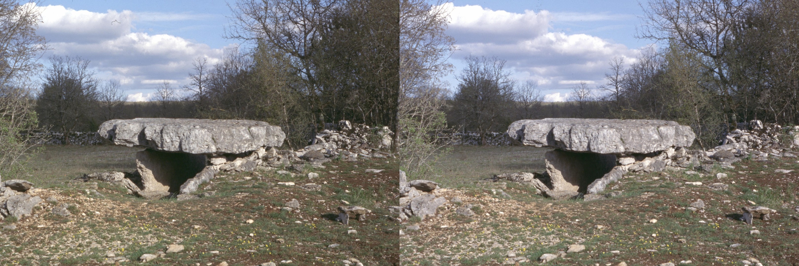 Dolmen de Planagrèze, Caniac, Lot, 4-2006