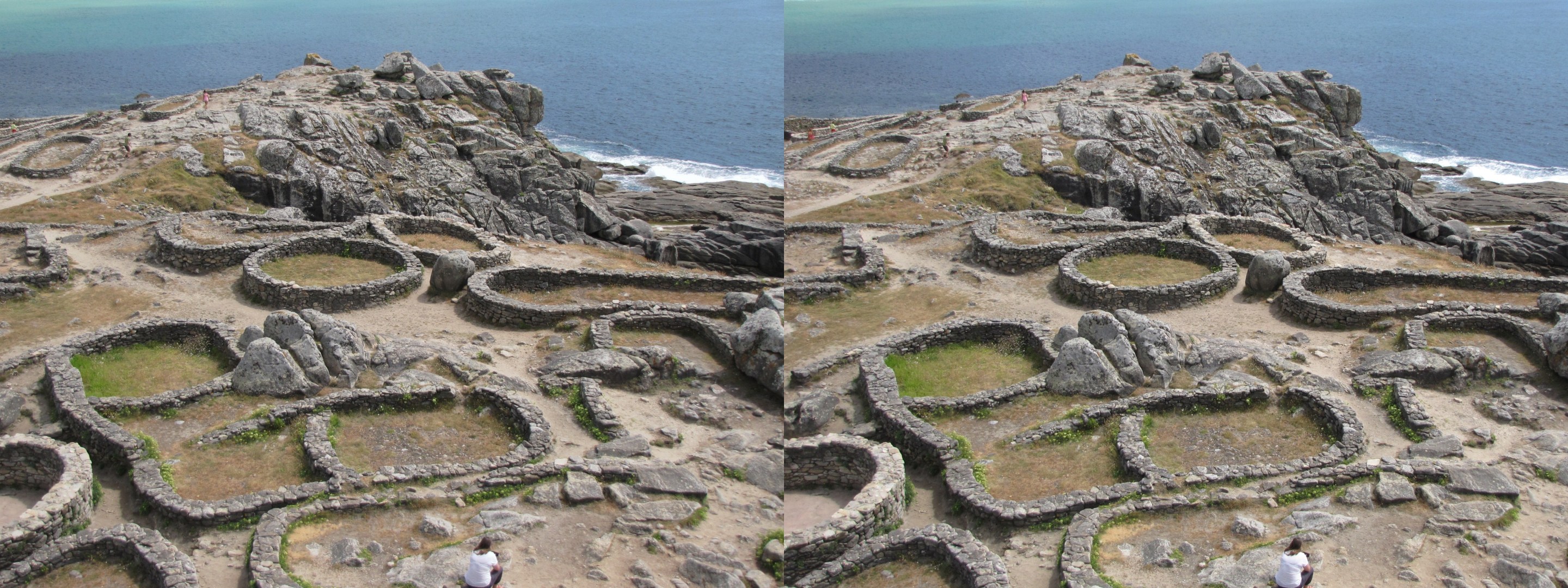 Village de l'âge du fer , diversité des forme des maisons