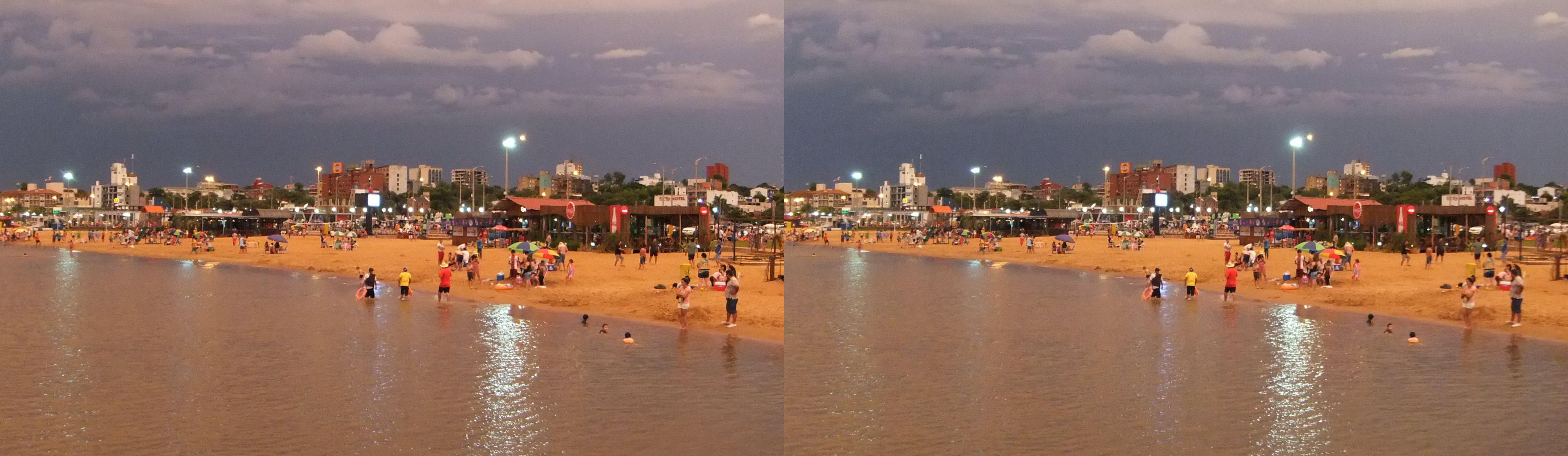 Costanera sur le Rio Parana. Plage d'Encarnacion