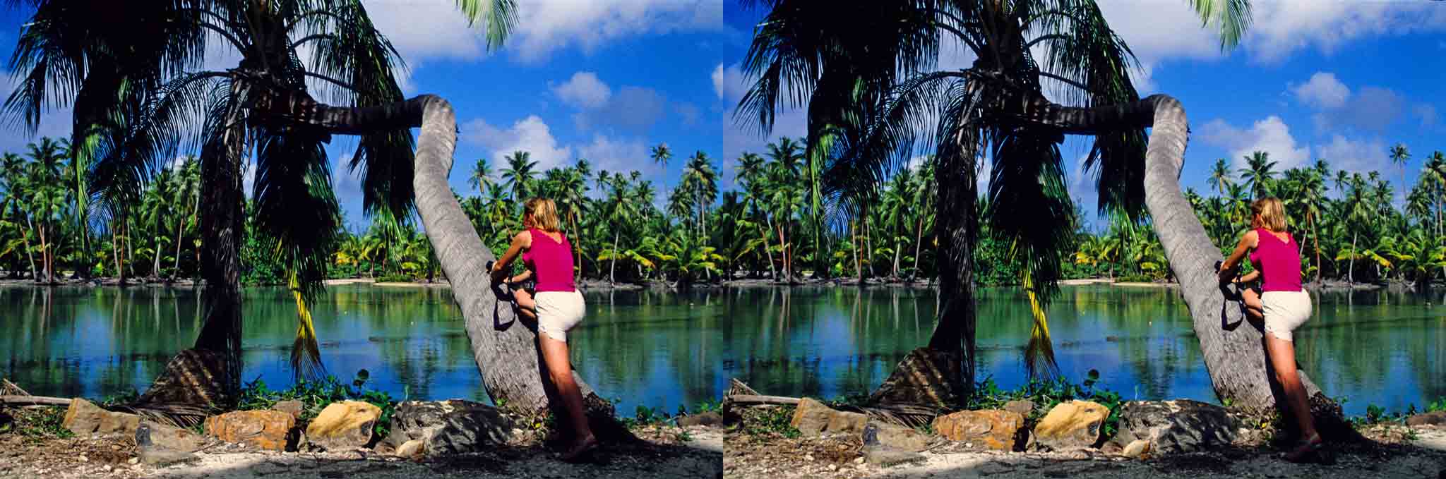 L'île de Huahine a une petite lagune intérieure alimentée par l'océan