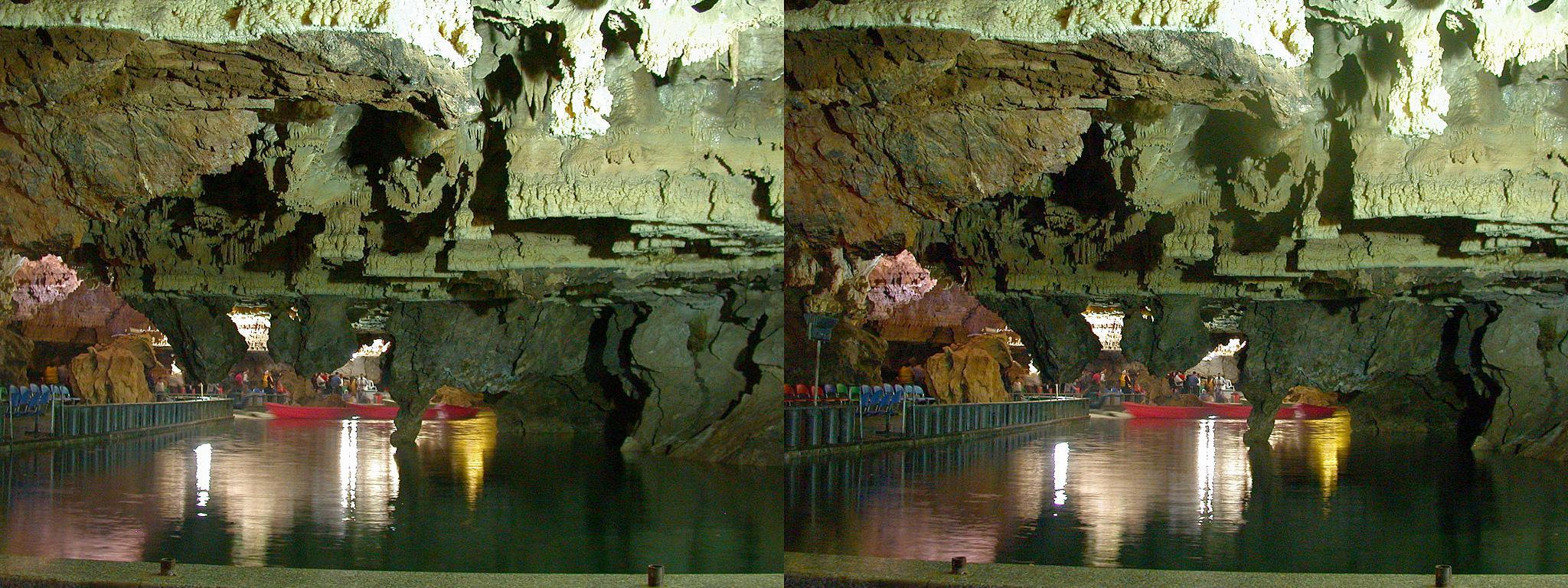 Lac souterrain (Cave Water) - 33°