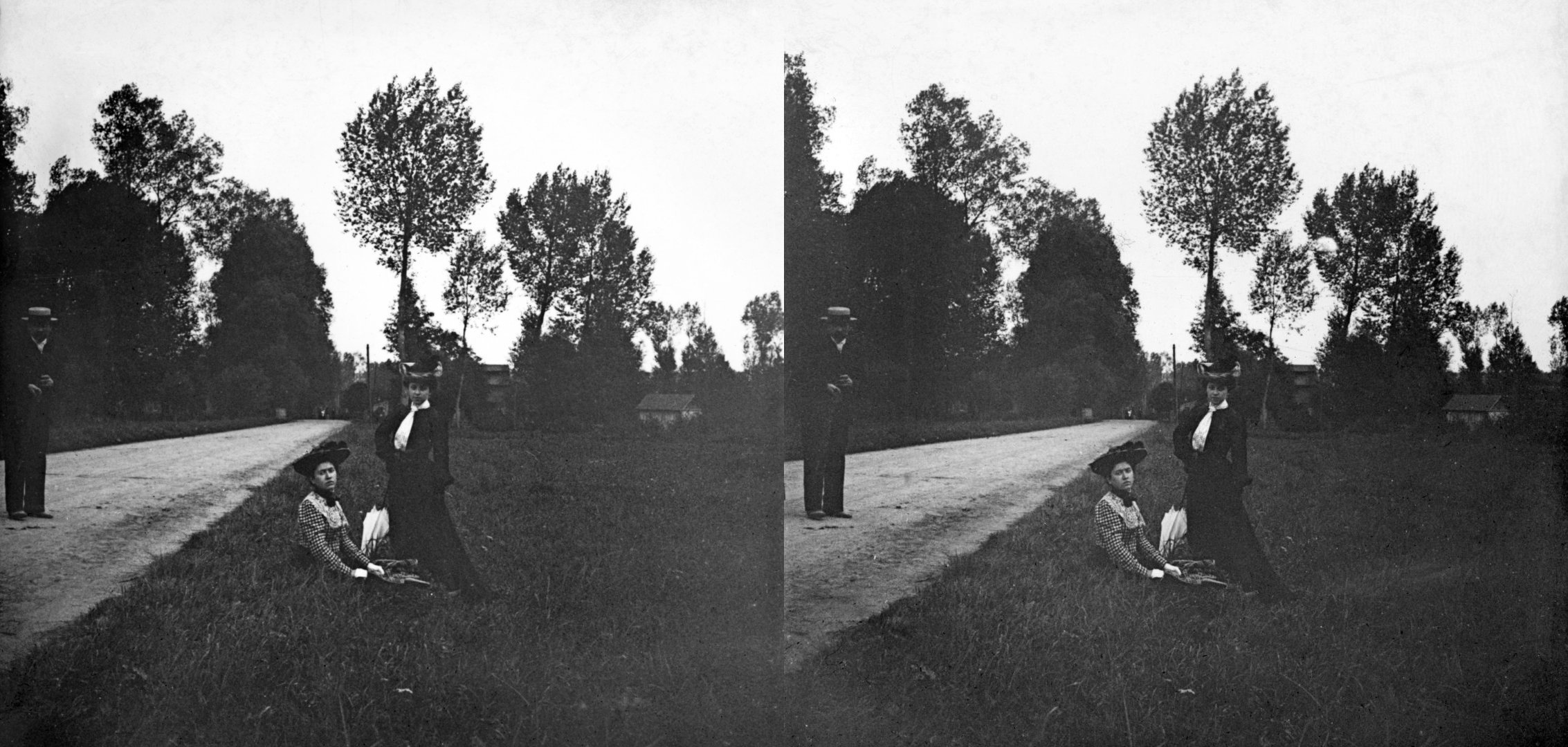 Route d'Ezy - Lily et Isabelle