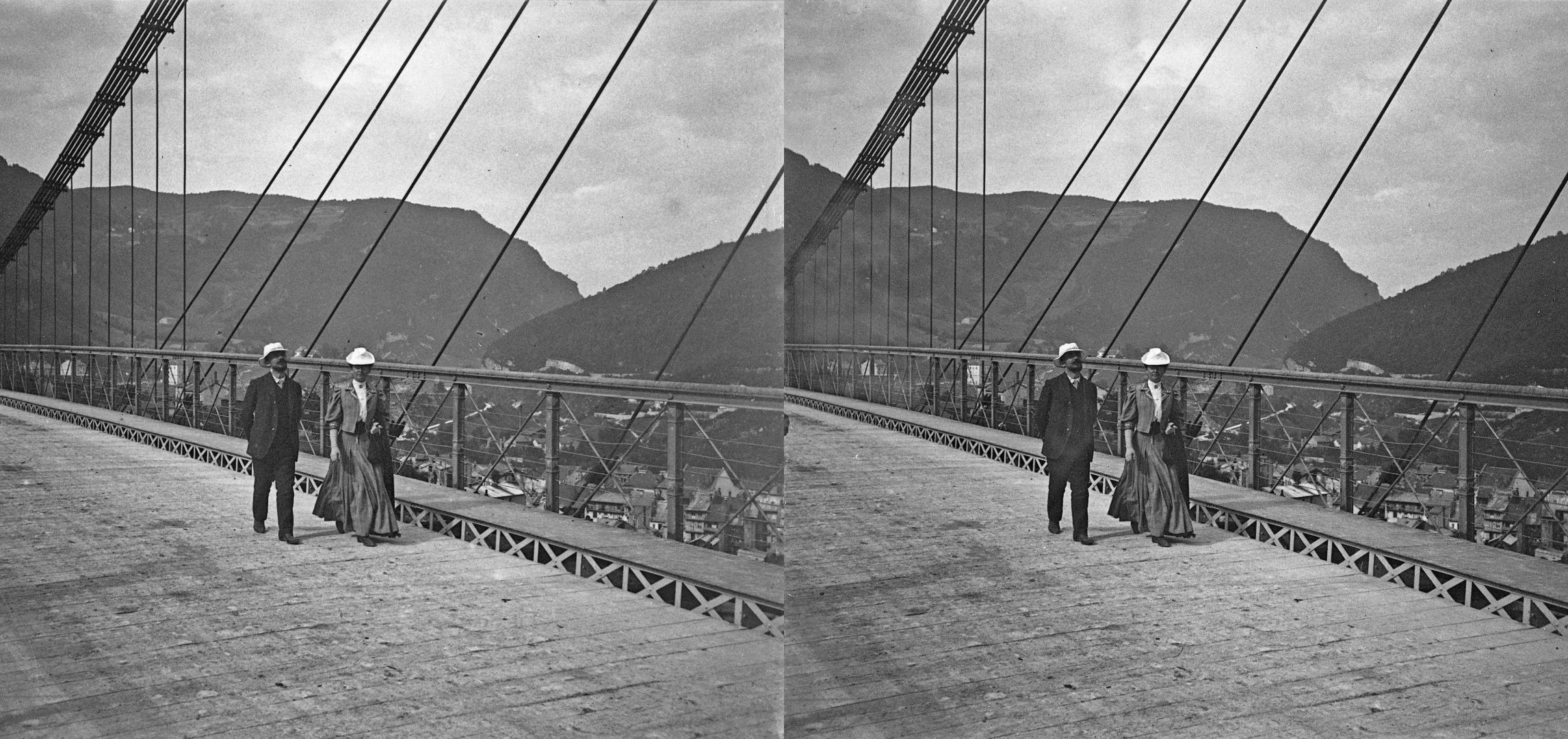 Pont suspendu (G et J Sorlin ?)