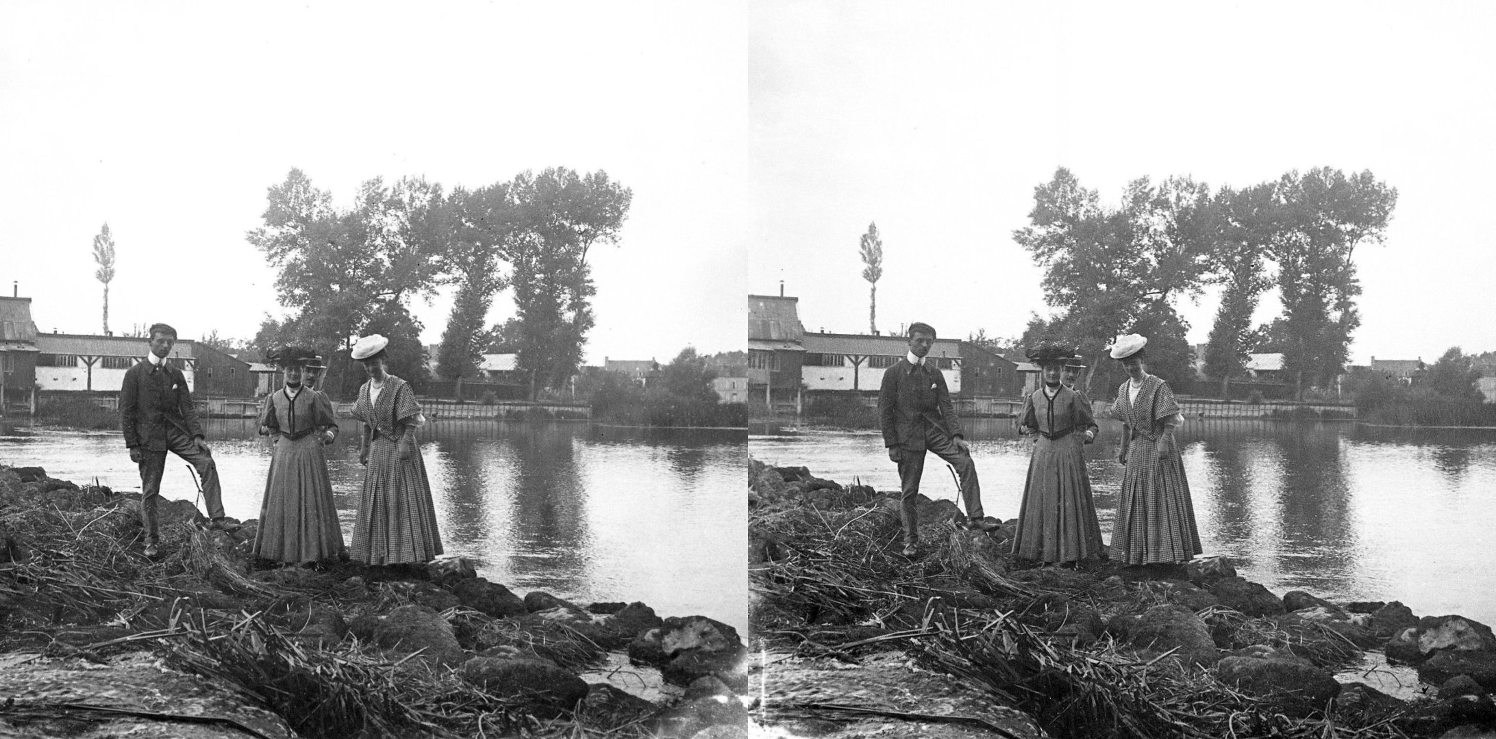 sur le déversoire