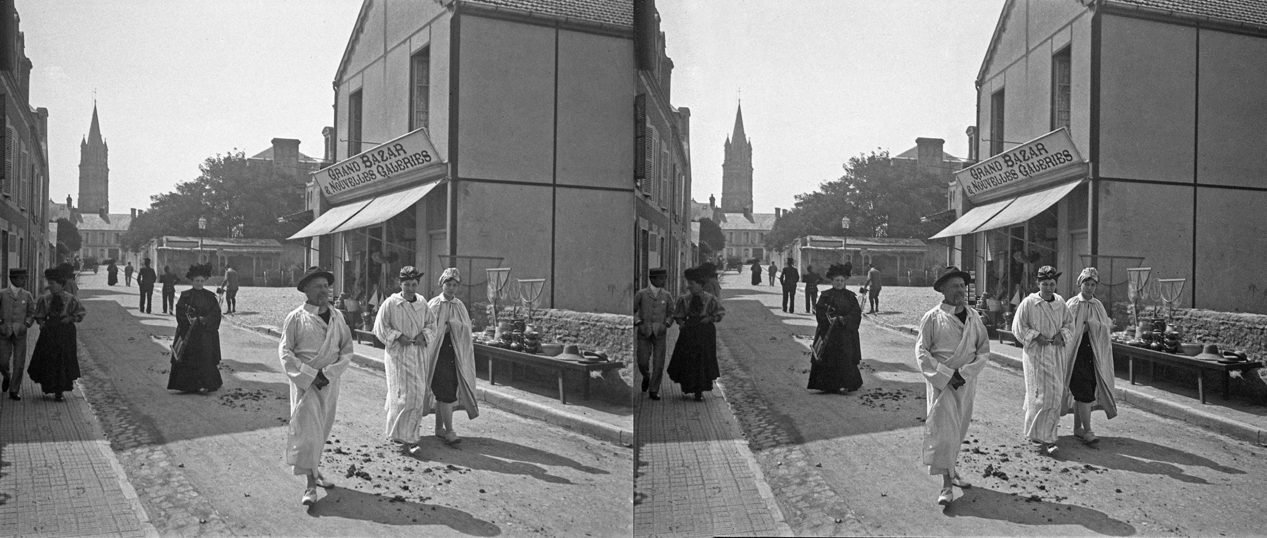 Départ pour le bain, rue de la mairie