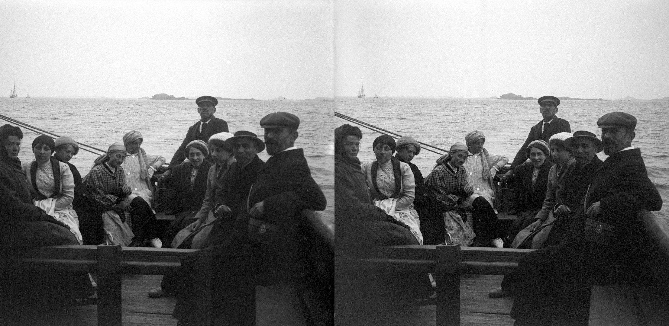 groupe dans un bateau