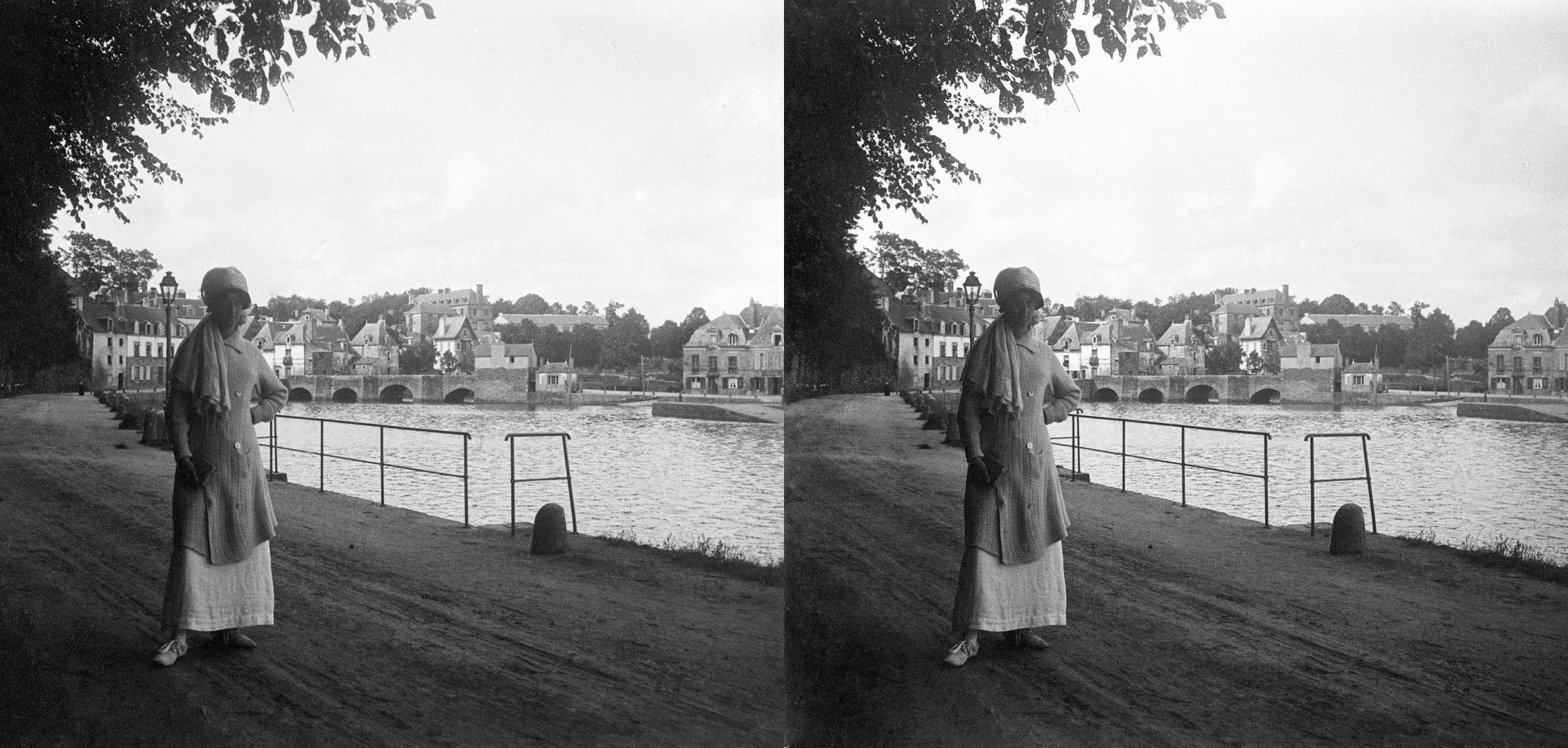 G. au bord de la rivière